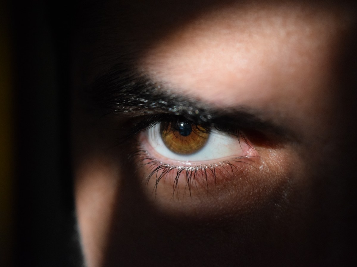 My daughter and the peeping tom of Venice,&nbsp;Italy