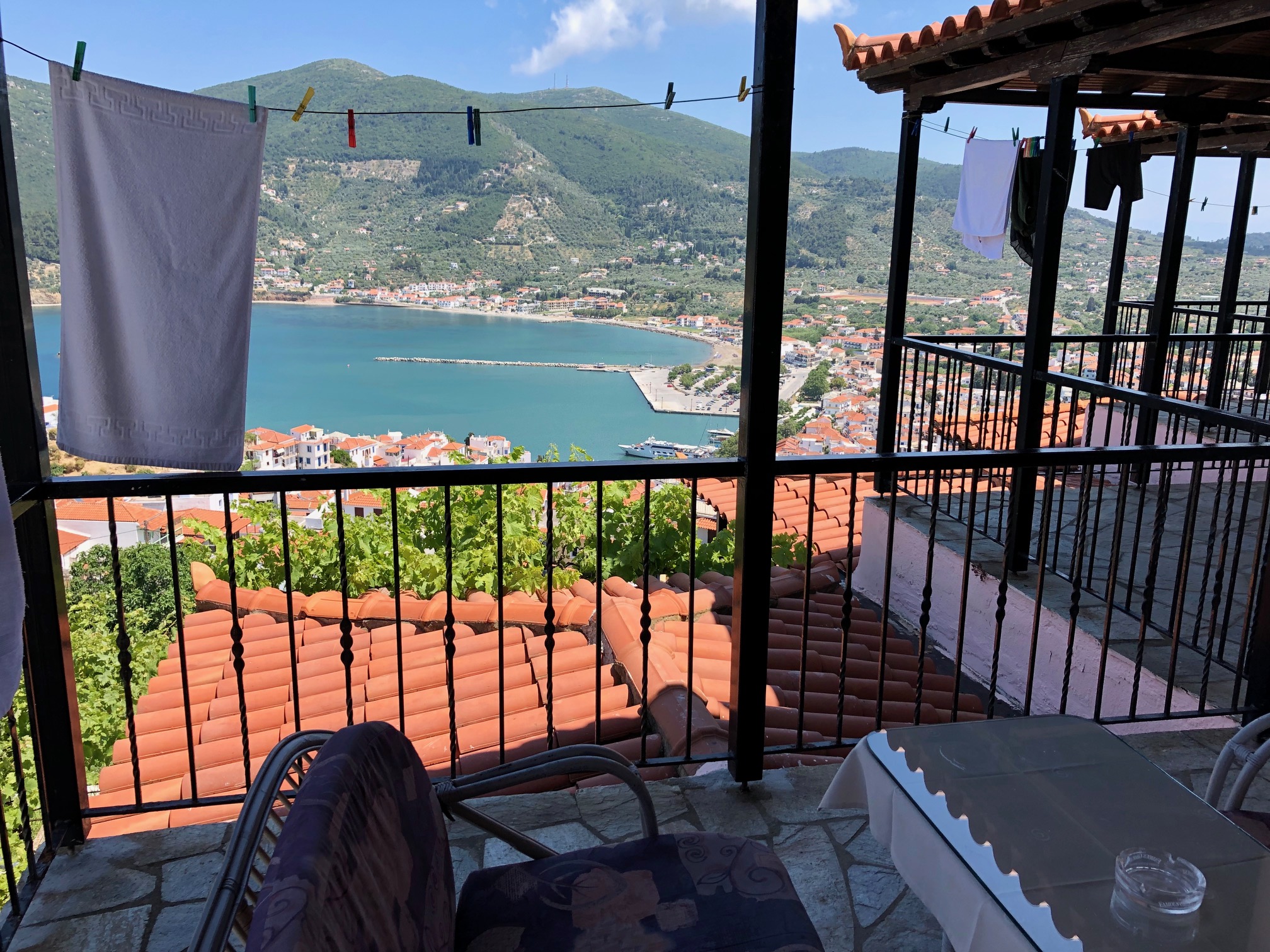 CABE0603-F5FD-4B4B-B516-57080AF9F236